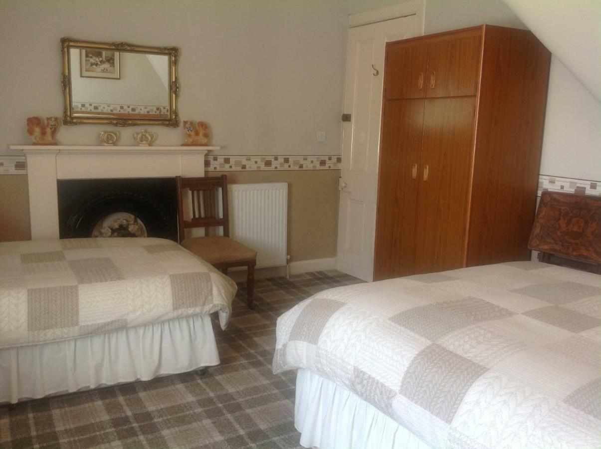 Strathcona Guesthouse Perth Bagian luar foto